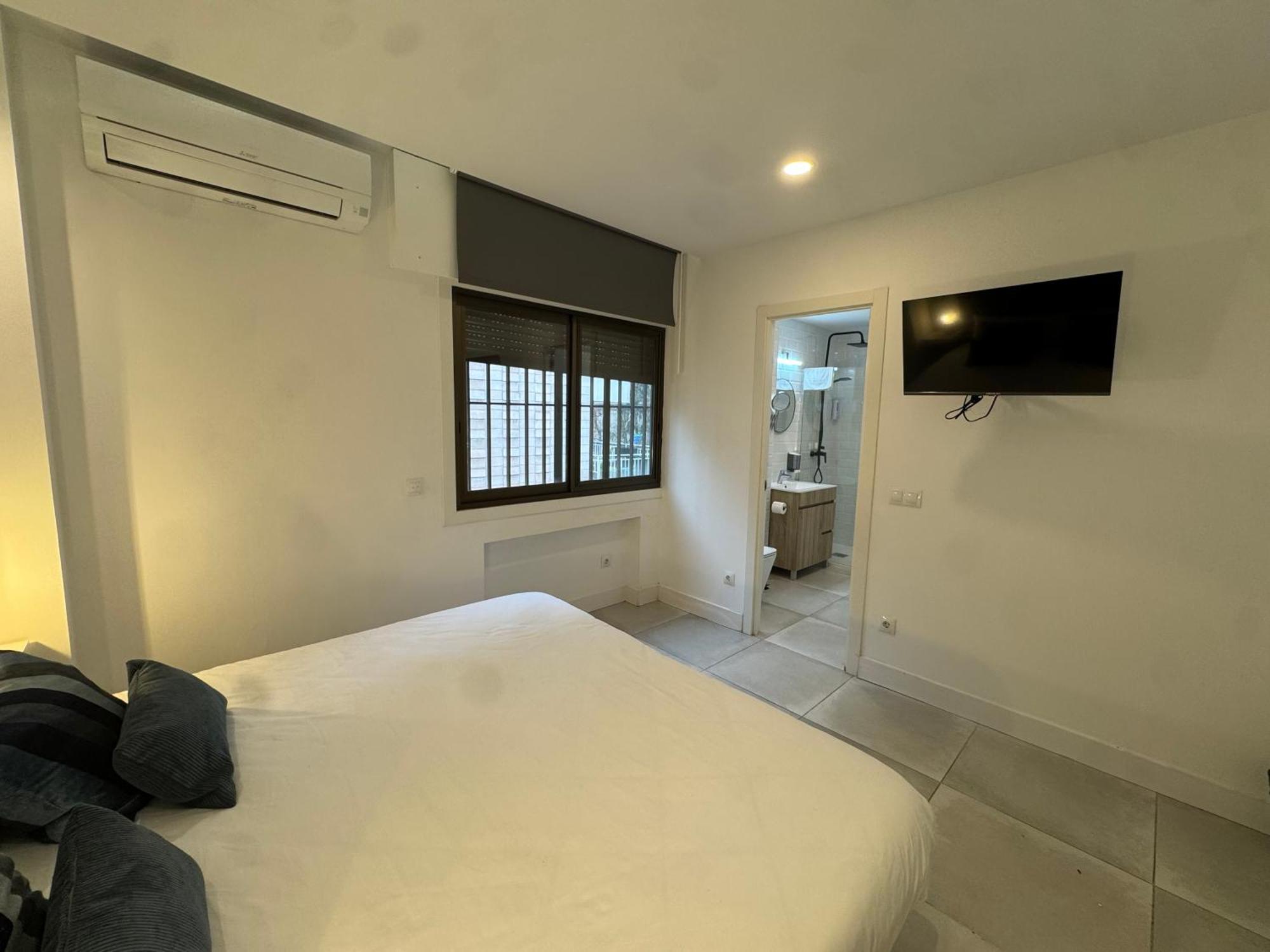 Apartamentos Pio Xii, Madrid — Photos 1